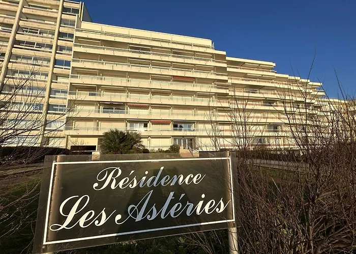 Confortable Face Avec Garage Privé, - Fr-1-224c-336 *