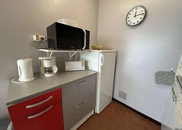 Confortable Face Avec Garage Privé, - Fr-1-224c-336